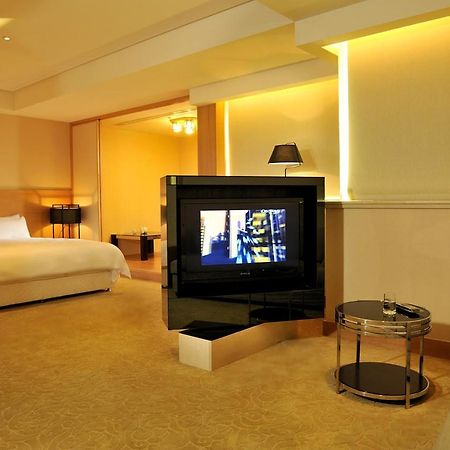 Asia Emperor Hotel Tainan Buitenkant foto