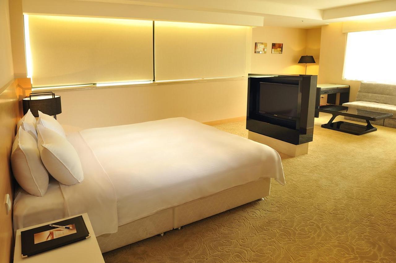 Asia Emperor Hotel Tainan Buitenkant foto