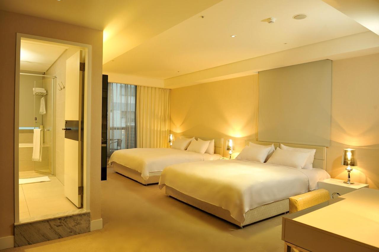 Asia Emperor Hotel Tainan Buitenkant foto
